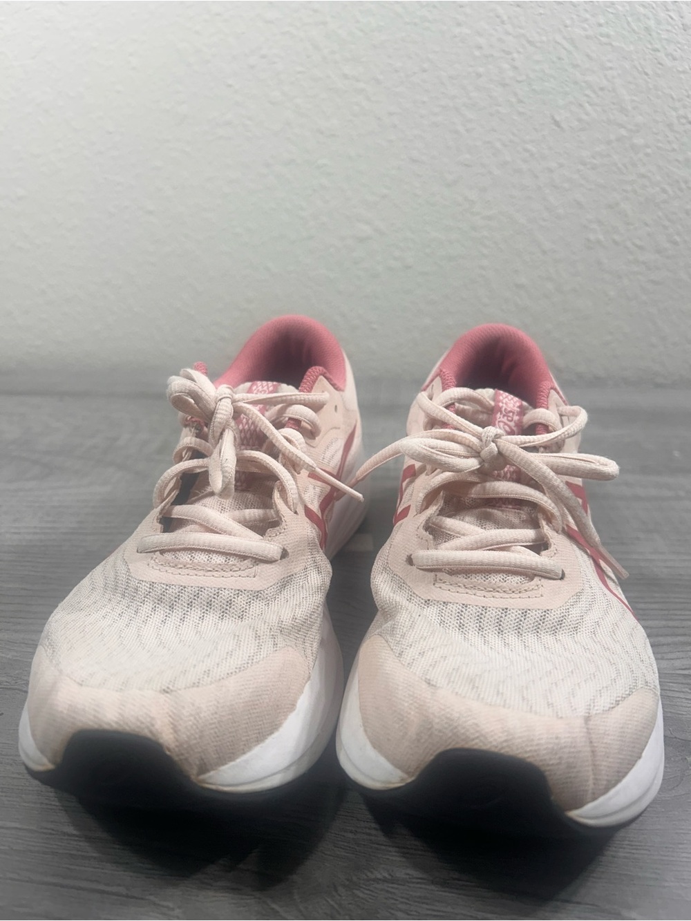 ASICS Women's Running Shoes in Light Pink with Coral Accents Size 9 - Picture 8 of 10